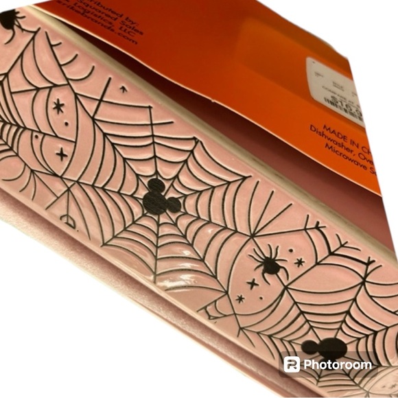 DISNEY Halloween Coffin Shape Mickey & Minnie Baking Dish With Lid NEW - Picture 3 of 4